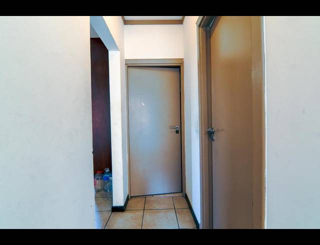 2 BEDROOM APARTMENT FOR SALE IN LONEHILL